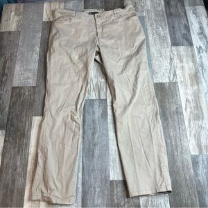 Lee Classic Fit, Khakis, Womens 16W Medium